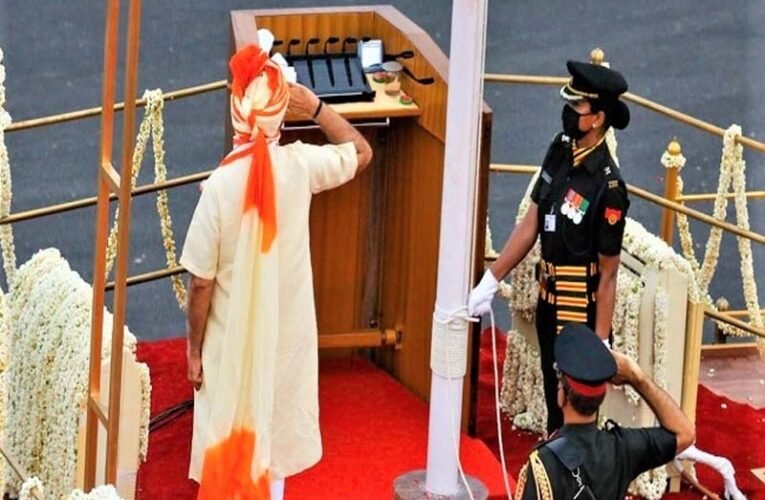 Major Shweta Pandey: Flag Officer who assisted PM Narendra Modi hoist tricolor at Red Fort