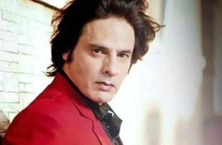 ‘Aashiqui’ actor Rahul Roy hospitalised after suffering brain stroke